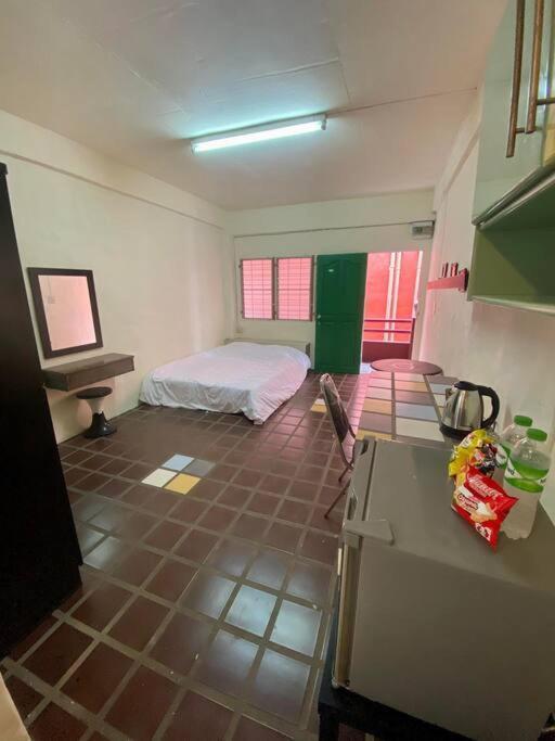 Ratanawong Place 516 Bangkok Exterior foto